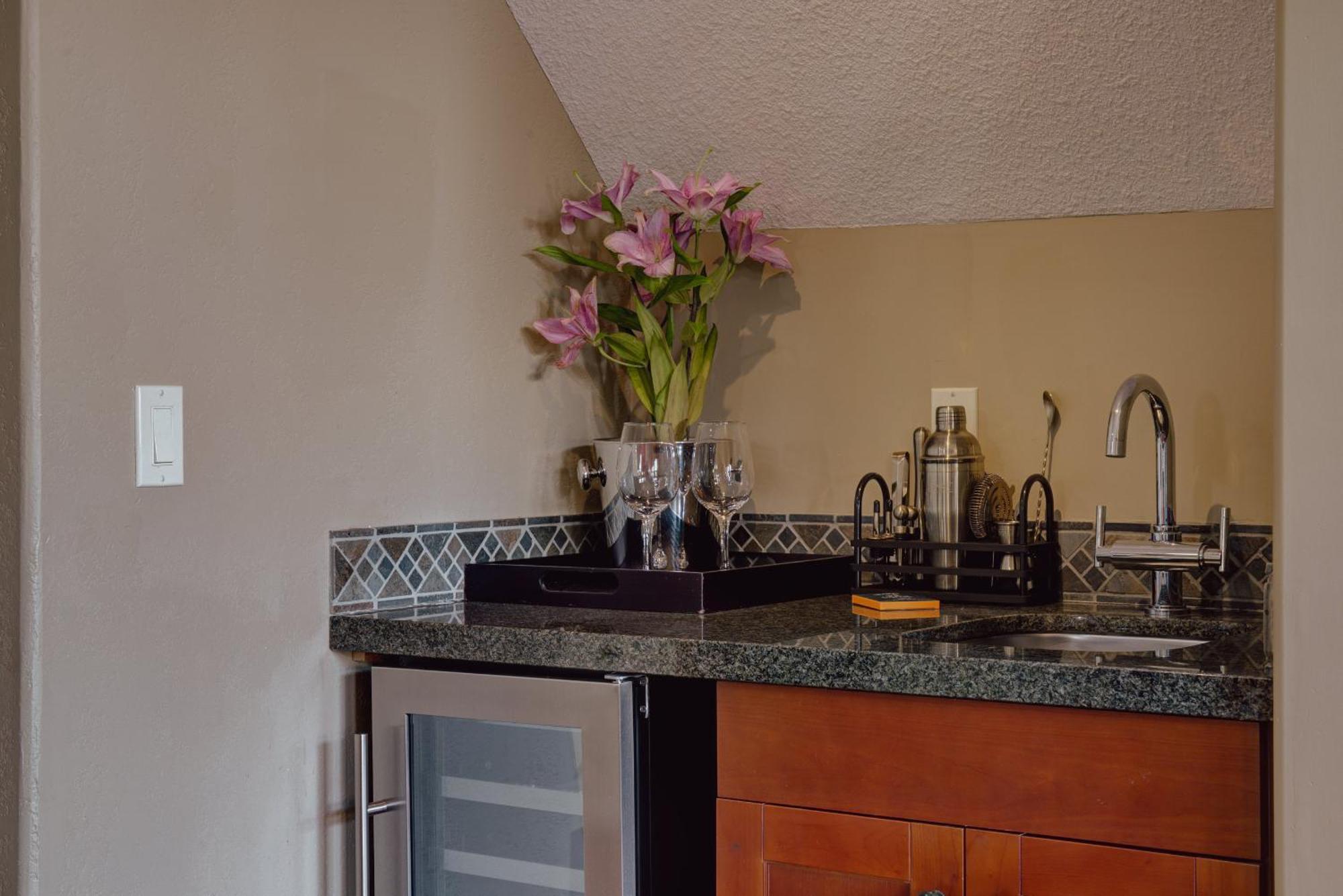 Apartment Panoramic Mountain View Canmore